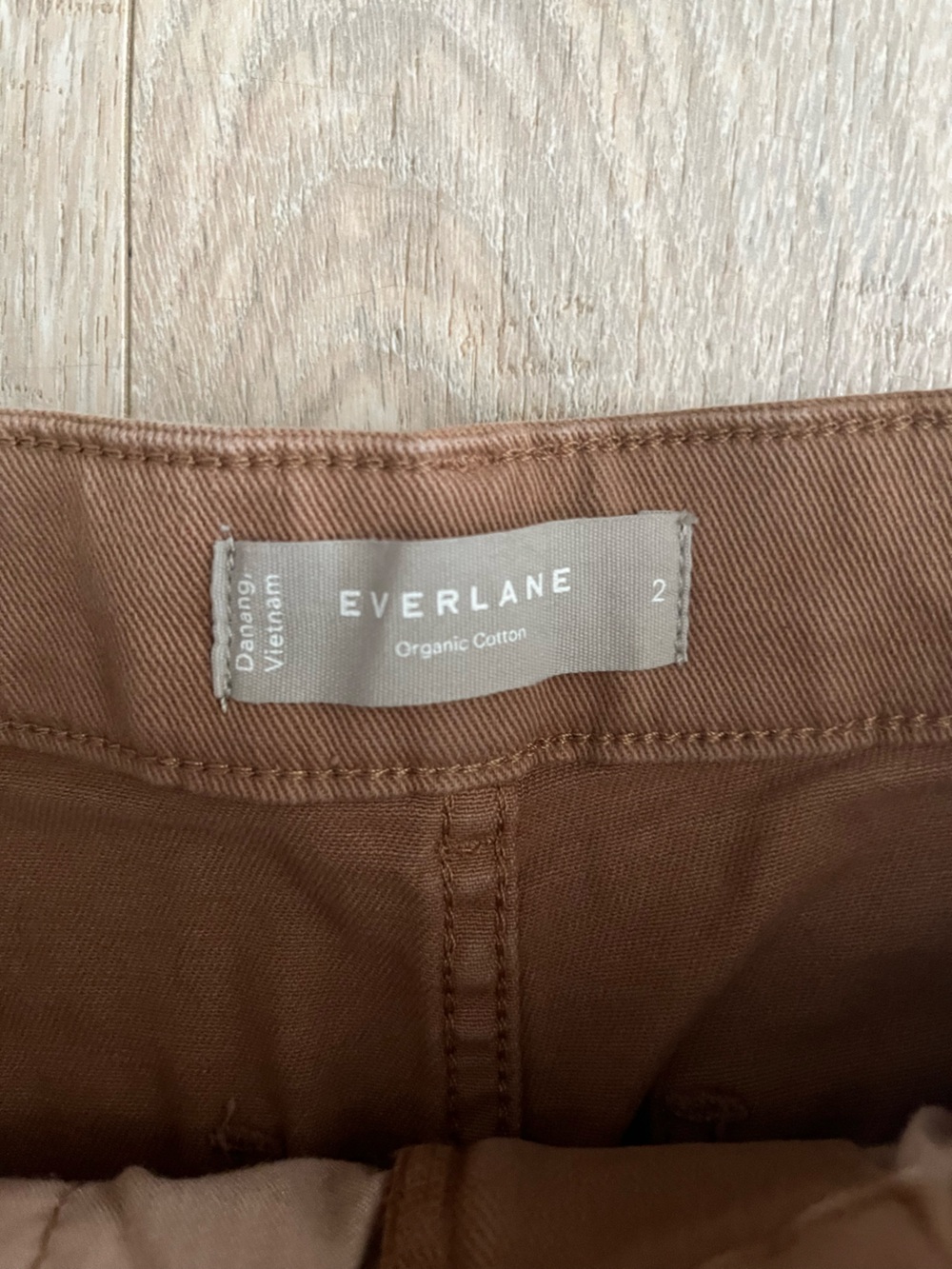 Everlane Women’s The Utility Barrel Pant Caramal - Size 2 - Picture 3 of 6